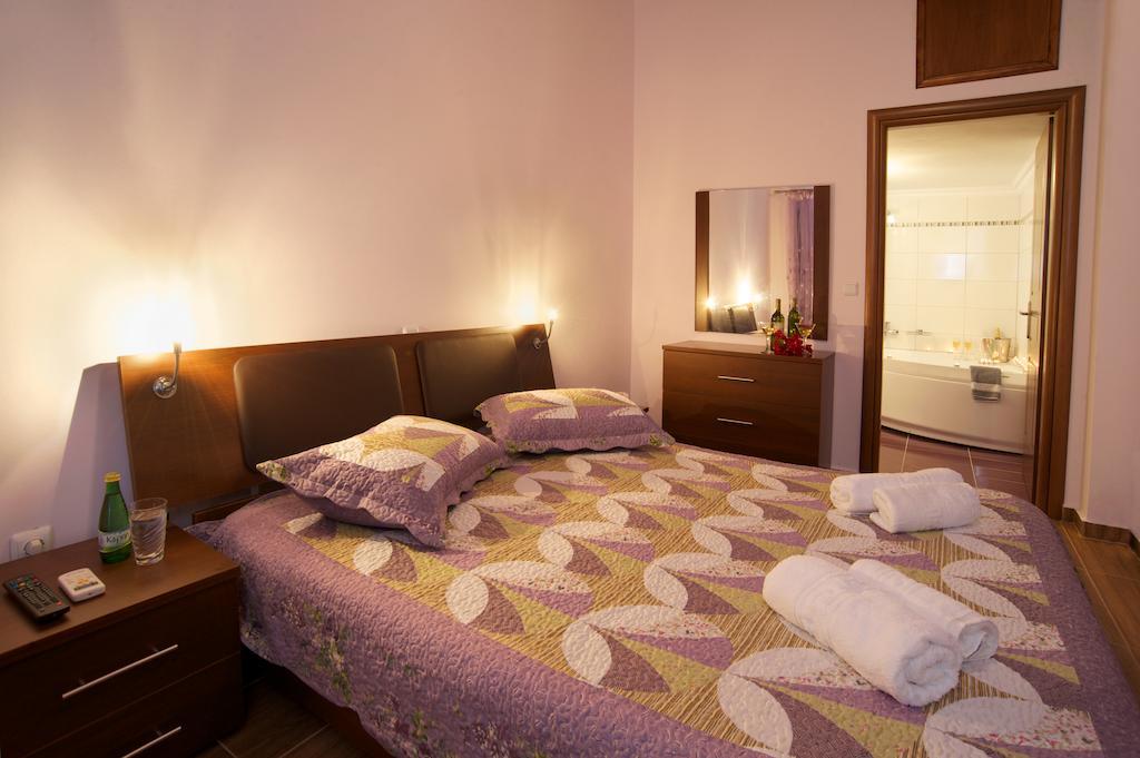 Sunrise Villa Chaliotata Chambre photo